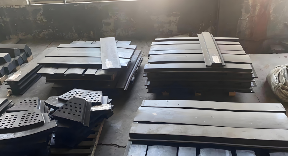 改進水泥磨粗磨倉襯板能讓您的生產(chǎn)效率事半功倍